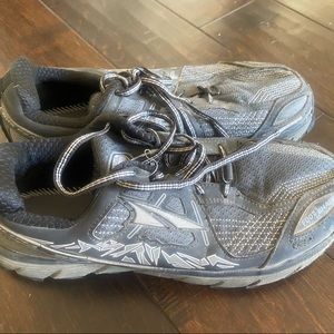 Altra trail shoes women’s size 9.5